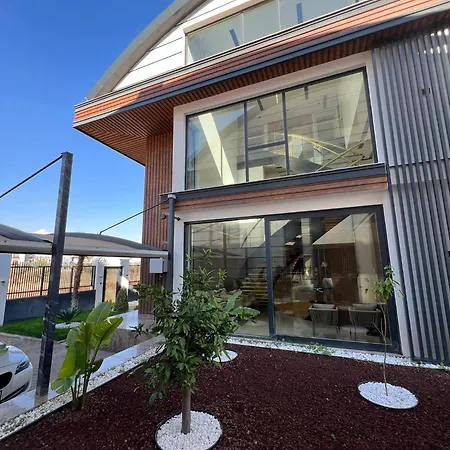 Villa 5-bedroom With Pool & Sauna