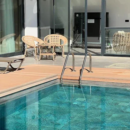 5-bedroom With Pool & Sauna Villa Dosemealti